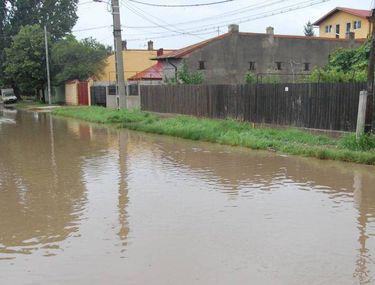 Cod Portocaliu De Inundaţii In Prahova Si Cod Galben In Alte 21 De