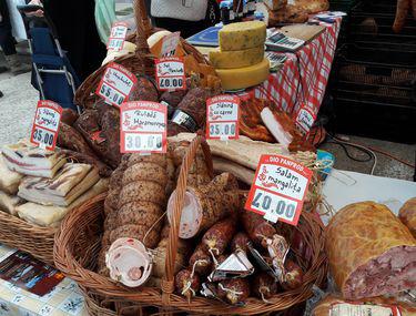 Targul De Produse Tradiționale Scumpul Desfrau Culinar A La Roumaine Libertatea