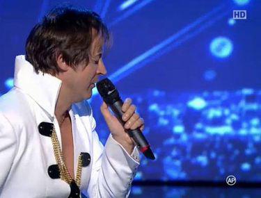 Preotul De La Romanii Au Talent A Rupt Scena In Două Libertatea