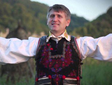 Preotul Cristian Pomohaci A Fost Primit Cu Aplauze La Sibiu La Un Festival Libertatea