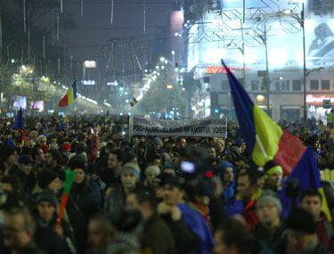 Proteste Organizate De 1 Decembrie La Arcul De Triumf și In Piața Victoriei Libertatea