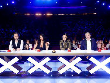 Cand Incepe Ferma Vedetelor și Romanii Au Talent Libertatea