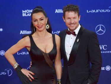 Mihaela Rădulescu, Goală în Cadă. Felix Baumgartner A ...
