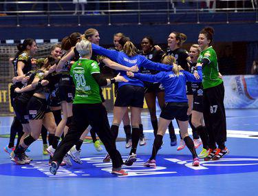 Csm București Gyor In Semifinalele Ligii Campionilor La Handbal Feminin Libertatea