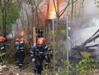 Incendiu Puternic In Zona Piața Muncii Din București Libertatea