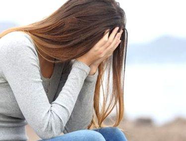 Adolescentă Filmată In Timp Ce Face Sex Intr Un Cimitir Imaginile