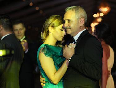 Cum Au Fost Surprinși Liviu Dragnea și Irina Tănase La Nunta Lui Dragnea Jr Libertatea