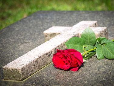 Tarife De Inmormantare Percepute De Administratorii Cimitirului Libertatea