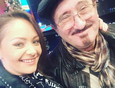 Fata Lui Cornel Palade S A Apucat De Stand Up Comedy Libertatea