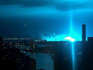 Imagini Incredibile Cerul Din New York S A Făcut Albastru După O Explozie Produsă La O Centrală Electrică Libertatea