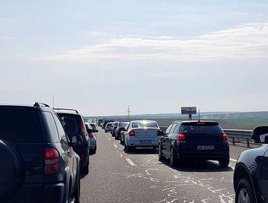 Aglomerație Pe Drumurile Spre Mare și Spre Munte Aproximativ 100 000 De Turiști Pe Litoral In Acest Weekend Stiri știri Romania Libertatea Libertatea
