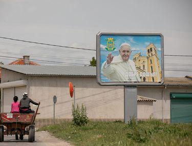 Corespondență Din Bulgaria Papa Vine In Urziceniul Vecinilor