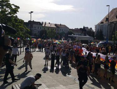 Circa 3 000 De Participanți La Marșul Cluj Pride Au Cerut