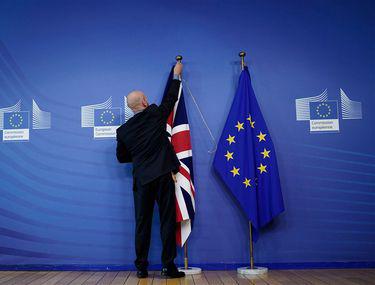 Brexit Vot Istoric In Parlamentul European Cu Două Zile Inainte