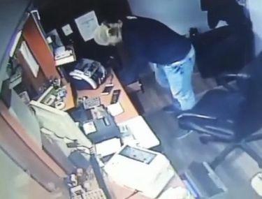Talharul Care A Jefuit O Casă De Schimb Din Oradea A Fost Prins De Casier Libertatea