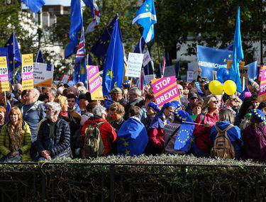 Ce Se Intamplă Cu Romanii După Brexit Din 1 Februarie 2020