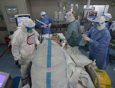 Focar Covid La Căminul Pentru Persoane Varstnice Craiova 100 De Bătrani și 26 De Angajați Infectați Cu Coronavirus Stiri știri Romania Libertatea Libertatea