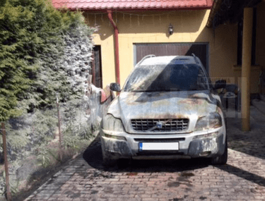 Mașina Unui Polițist De Frontieră Din Suceava Incendiată De Contrabandiști Libertatea