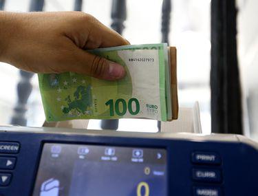 Curs Bnr 5 August 2020 Euro și Dolarul Continuă Să Scadă Care Sunt Principalele Cotații Valutare Stiri știri Romania Libertatea Libertatea