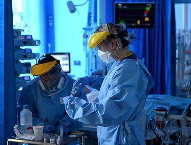 Coronavirus In Romania 7 August Cel Mai Ridicat Număr De Cazuri Noi Inregistrat Intr O Zi 1 378 Au Fost Confirmate 50 De Decese Un Număr Fără Precedent Stiri știri Romania Libertatea Libertatea