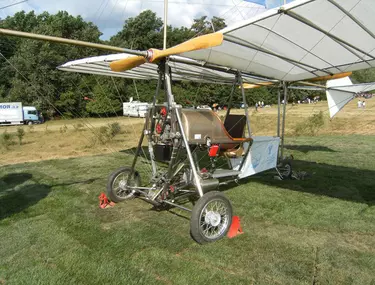Avionul Lui Aurel Vlaicu ZboarÄƒ Din Nou Un Grup De PasionaÅ£i De AviaÅ£ie Au Reconstruit Celebrul Avion DupÄƒ SchiÅ£ele Originale Libertatea