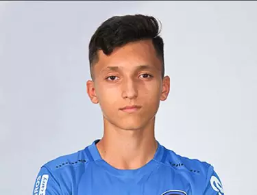 Roberto MÄƒlÄƒele A Devenit Cel Mai TanÄƒr Debutant Din Istoria Fotbalului Romanesc Nepotul Actorului HoraÈ›iu MÄƒlÄƒele A Doborat Recordul Lui Nicolae Dobrin Video Libertatea