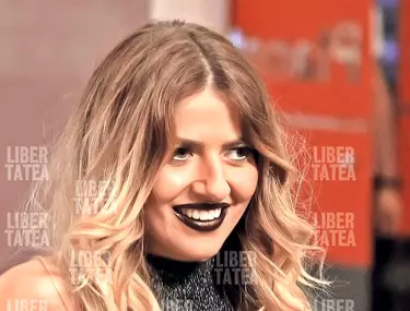 Transformarea Cu Care Lidia Buble È™i A Uluit Fanii Acum È™i In Varianta Cu Nasul Mic Libertatea