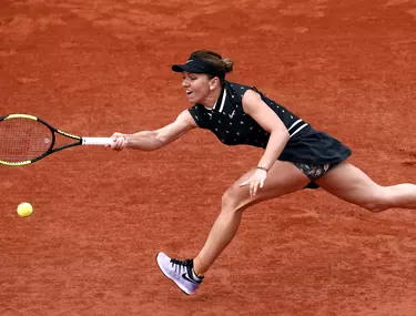 Simona Halep - Magda Linette, în Turul II De La Roland ...