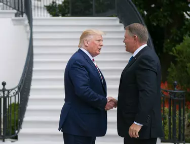PreÈ™edintele Iohannis Incepe AstÄƒzi Vizita In Statele Unite Va Fi Primit Pentru A Doua OarÄƒ La Casa AlbÄƒ De CÄƒtre Donald Trump Libertatea