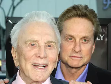 Kirk Douglas Nu A LÄƒsat MoÈ™tenire Familiei Sale Niciun Dolar Din Intreaga Sa Avere De 61 De Milioane Libertatea