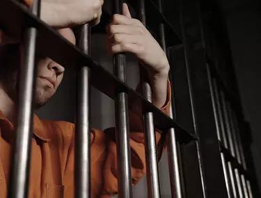 Condamnat Pentru Omor La Un Pas De Liberarea CondiÅ£ionatÄƒ UimÄƒ A AmeninÈ›at Gardienii Din Penitenciar CÄƒ Le Va Viola SoÈ›iile È™i Le Va Chinui Copiii Cand Va Iesi Libertatea