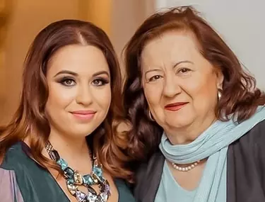 Oana Roman Mesaj EmoÈ›ionant De Ziua Mamei Sale Incerc SÄƒ Fac Tot Ce Pot Ca SÄƒ È›i Fie Bine Libertatea