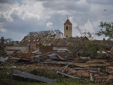 Directorul ANM: Tornada Din Cehia, Una Dintre Cele Mai ...