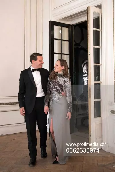 Fostul Principe Nicolae și soția lui, ședință foto spectaculoasă