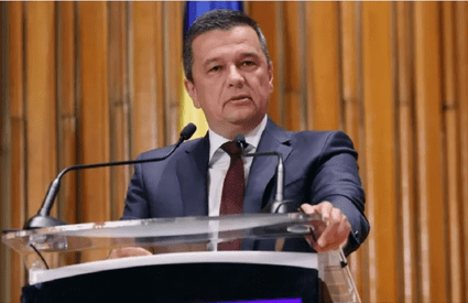 Înaltă, blondă, îmbrăcată provocator, așa a apărut soția lui Sorin Grindeanu la un eveniment și a surprins pe toată lumea. Cu ce se ocupă, de fapt, partenera președintelui interimar al PSD. A ieșit la iveală un detaliu misterios