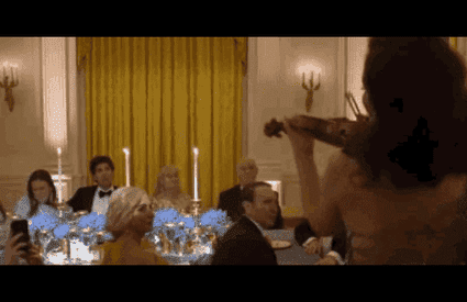 Donald Trump, fermecat de o violonistă din Republica Moldova: „Ce talent! Ești incredibilă”