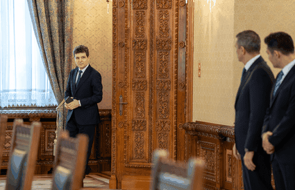Scenariile președintelui Nicușor Dan pentru învestirea unui Guvern: Grindeanu, PNL sau un politician fără carnet de partid| SURSE