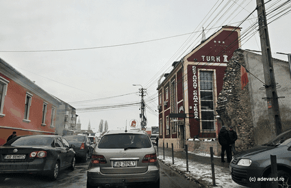 Paradoxul orașelor mici din România: încremenite în timp, sufocate de trafic și cu prețuri tot mai mari