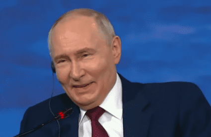 Putin a început să râdă, în timp ce Șoșoacă susținea că România „nu are președinte”