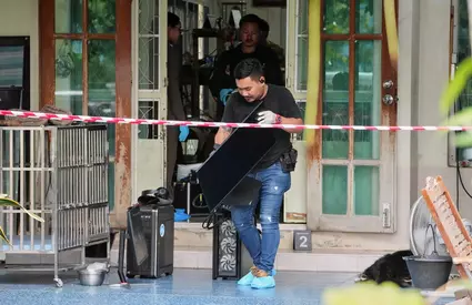 Șapte persoane și-au pierdut viața după ce un adolescent a deschis focul într-o școală din Thailanda. Și-ar fi împușcat bunicii și mai mulți profesori