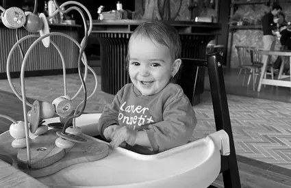 Au venit rezultatele autopsiei în cazul Sarei, fetița de 2 ani care s-a stins în urma unei anestezii la o clinică stomatologică din Capitală