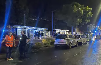 Două persoane și-au pierdut viața și alte 10 au ajuns în spital după ce o mașină a intrat în mulțime, în Franța