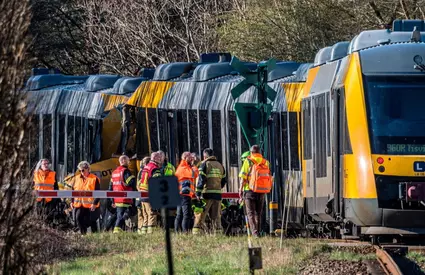NEWS ALERT Impact frontal între două trenuri de pasageri, la nord de Copenhaga. Sunt “mai multe victime”, potrivit autorităților