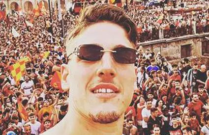 „Era beat, a urinat în vestiar! A băgat doi tineri jucători în spital”. Dezvăluiri șocante: ce riscă fotbalistul care a declanșat scandalul momentului din Serie A
