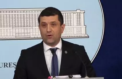 Ministrul Apărării a găsit PRĂPĂD la Steaua: „Sunt mai mulți șefi ca la apărare cibernetică! Angajații erau în concediu, dar li se plăteau ore suplimentare!”