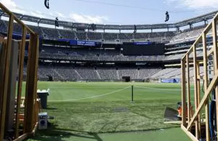 De ce stadioanele de la Campionatul Mondial treubuie să își schimbe denumirile în timpul competiției