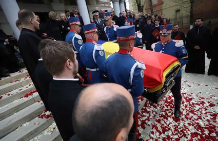 Ultima Oră! A venit Salvarea la înmormântarea lui Mircea Lucescu! Ce s-a întâmplat