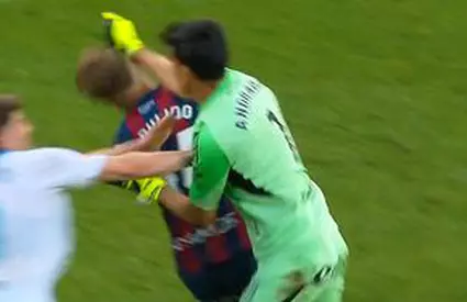 Portarul huligan a șocat Spania! » Scene violente în „șocul” pentru evitarea retrogradării