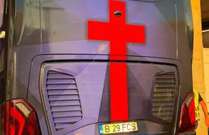 Și-au pus mâinile în cap când l-au văzut! » Cum arată noul autocar al lui FCSB, după colantare. Inaugurat astăzi, în Ghencea