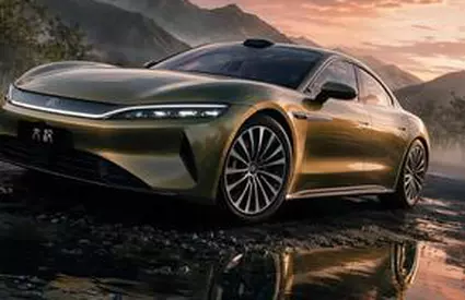 BYD atacă segmentul de lux: chinezii lansează o limuzină care să rivalizeze cu Mercedes și BMW